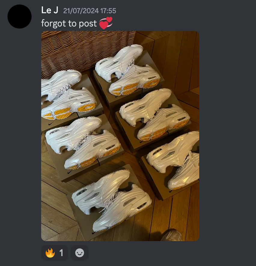 buy nike sneakers in bulk